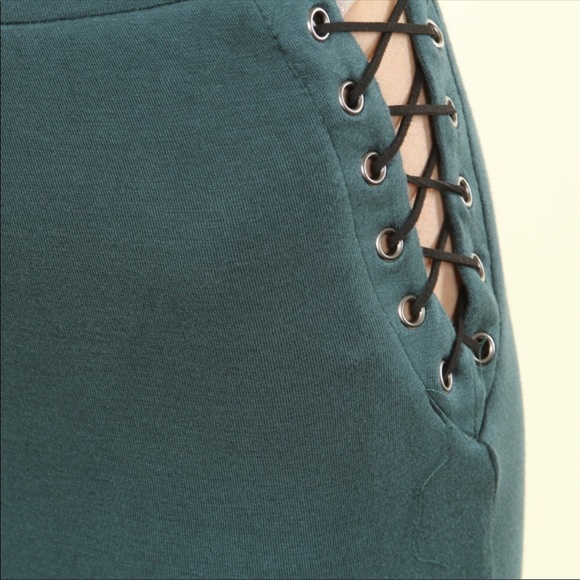 LACE-UP SKIRT! New Must-have skirt! - Picture 2 of 4